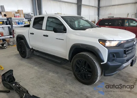 2024 Chevrolet Colorado Trail Boss z USA, uszkodzony, nr VIN 1GCPTEEK9R1155523